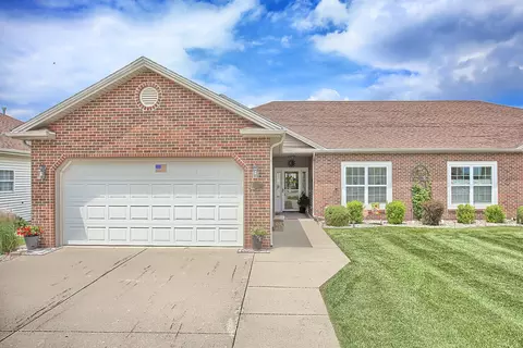 1918 S Prairie Winds Dr #1918, Urbana, IL 61802