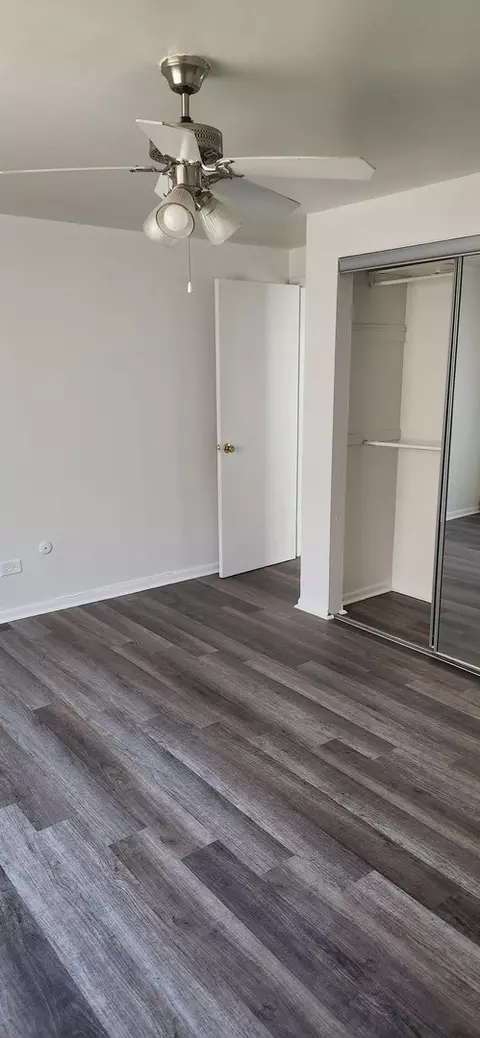 8216 S Jeffery Blvd #2, Chicago, IL 60617 photo 4
