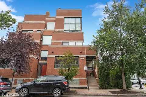958 N Wood St #A, Chicago, IL 60622