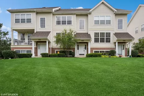 789 Pheasant Trl, Saint Charles, IL 60174