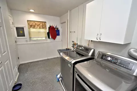 9348 Chestnut Ln, Munster, IN 46321 photo 12