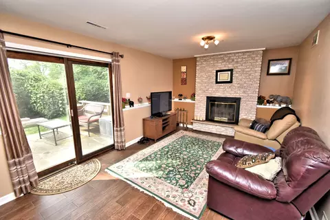 9348 Chestnut Ln, Munster, IN 46321 photo 11