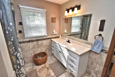 9348 Chestnut Ln, Munster, IN 46321 photo 16