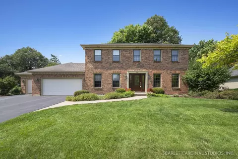 89 Claremont Dr, Naperville, IL 60540