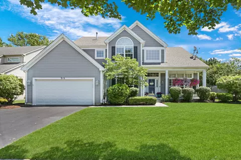 315 Hillview Dr, Gurnee, IL 60031