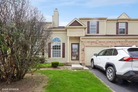 1917 Hastings Ave, Downers Grove, IL 60516