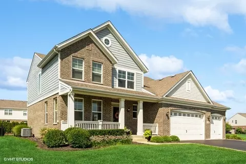 2041 Brandon Hill Rd, New Lenox, IL 60451