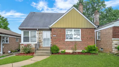 8005 S Saint Louis Ave, Chicago, IL 60652