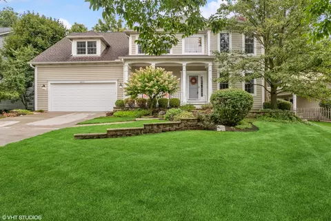 4410 Eastwood Ave, Gurnee, IL 60031