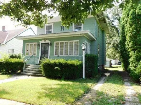 109 W Oak St, Fairbury, IL 61739