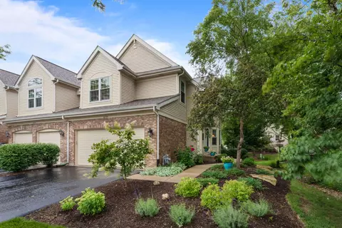 6155 Wingate Dr, Lisle, IL 60532