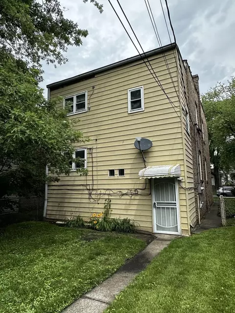 1305 E 73rd St, Chicago, IL 60619 photo 4