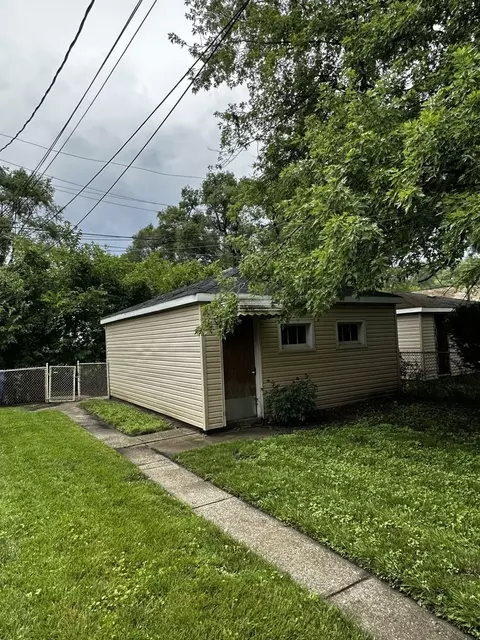 1305 E 73rd St, Chicago, IL 60619 photo 3