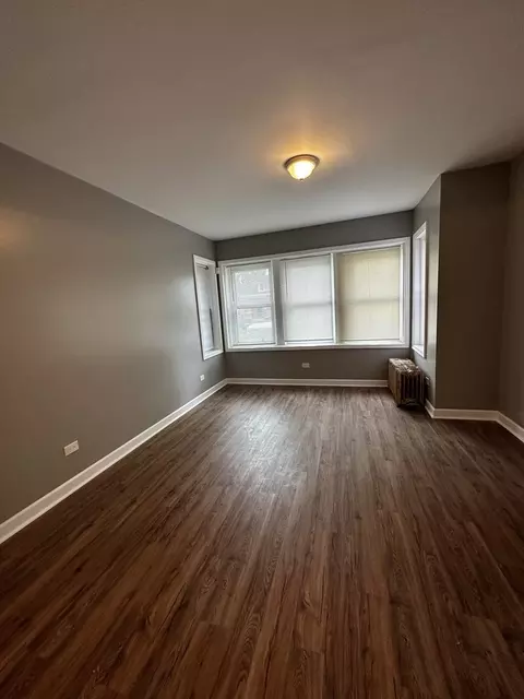 1305 E 73rd St, Chicago, IL 60619 photo 6