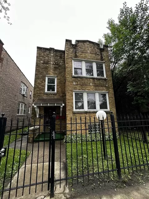 1305 E 73rd St, Chicago, IL 60619