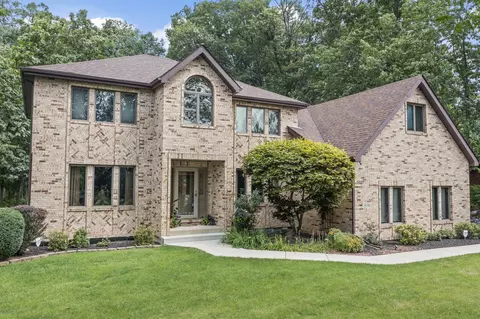 3136 E Buried Oak Dr, Crete, IL 60417