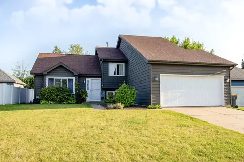 1125 Bob Ofarrell Ln, Beach Park, IL 60099