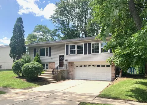 244 Green Ct, Streamwood, IL 60107