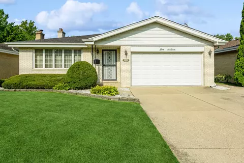 516 N Hamlin Ave, Park Ridge, IL 60068