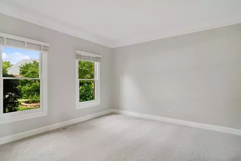 2217 Red Maple Ln, Aurora, IL 60502 photo 4