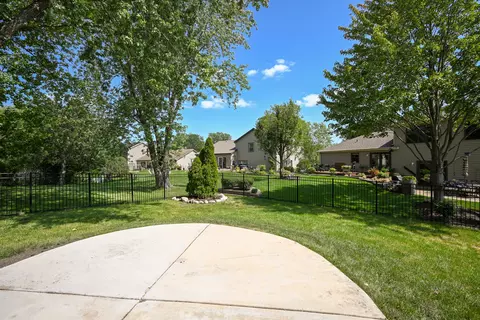 2255 Appleby Dr, Wheaton, IL 60189 photo 33