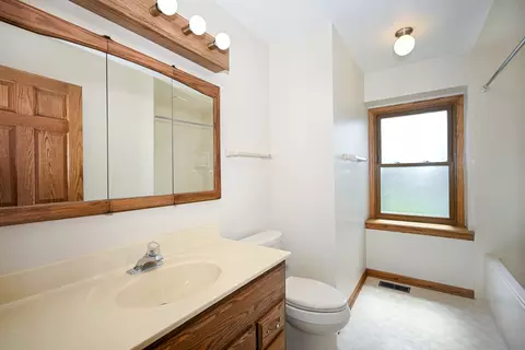 2255 Appleby Dr, Wheaton, IL 60189 photo 26