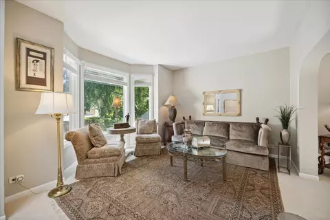 1382 Medinah Dr, Itasca, IL 60143 photo 3