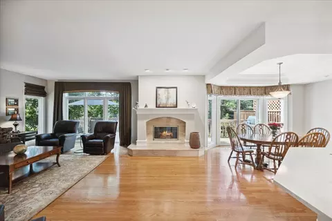 1382 Medinah Dr, Itasca, IL 60143 photo 9