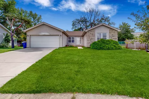 173 Harding Dr, Glendale Heights, IL 60139