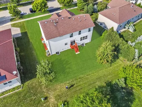 557 Donna Ave, Aurora, IL 60505 photo 31