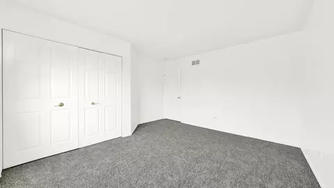 557 Donna Ave, Aurora, IL 60505 photo 21