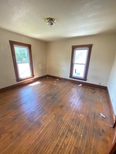 330 W Everett St, Dixon, IL 61021 photo 10