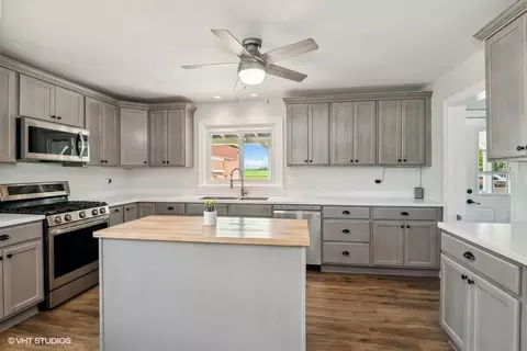25308 Perkins Rd, Harvard, IL 60033 photo 10