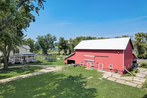 25308 Perkins Rd, Harvard, IL 60033