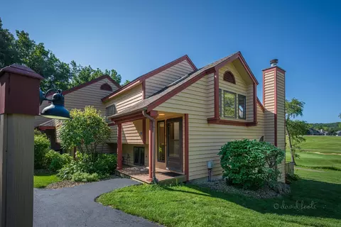 33 Spring Creek Ln, Galena, IL 61036
