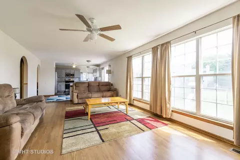 1920 Gleneagle Cir, Elgin, IL 60123 photo 7