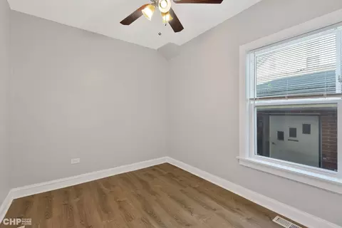 625 E 92nd St, Chicago, IL 60619 photo 9