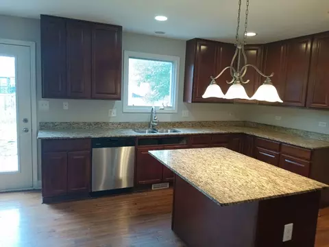 26056 S Eagle Dr, Monee, IL 60449 photo 2