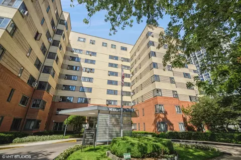 5056 N Marine Dr #D8, Chicago, IL 60640