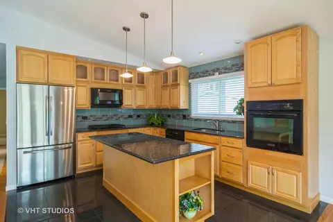 4275 Haman Ave, Hoffman Estates, IL 60192 photo 6