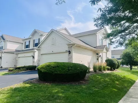 1706 Fredericksburg Ln, Aurora, IL 60503