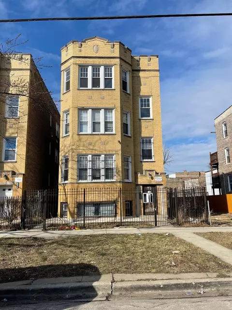 3814 W Ohio St, Chicago, IL 60624