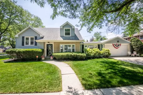 1620 S Greenwood Ave, Park Ridge, IL 60068