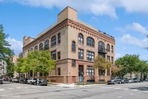 1050 W Hubbard St #3B, Chicago, IL 60642