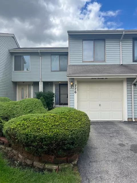 776 Colorado Ct, Carol Stream, IL 60188