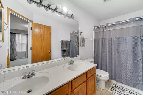 561 Springbrook Trl N, Oswego, IL 60543 photo 19