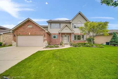 14919 Sheila Ct, Oak Forest, IL 60452
