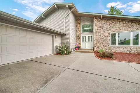 1311 Tamarack Dr, Munster, IN 46321