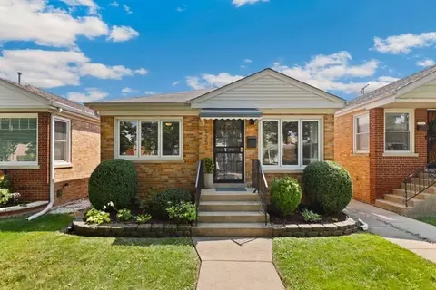 5351 N Mont Clare Ave, Chicago, IL 60656