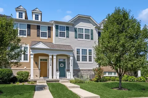 2114 Dauntless Dr, Glenview, IL 60026